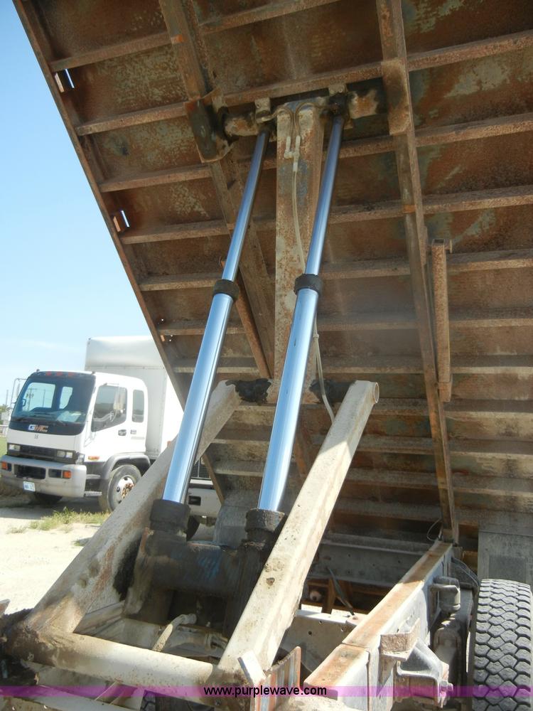 image for item D4601 1997 Chevrolet C6500 flatbed truck