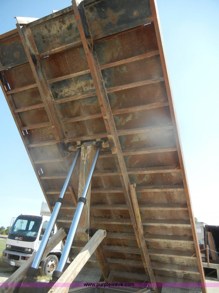 image for item D4601 1997 Chevrolet C6500 flatbed truck