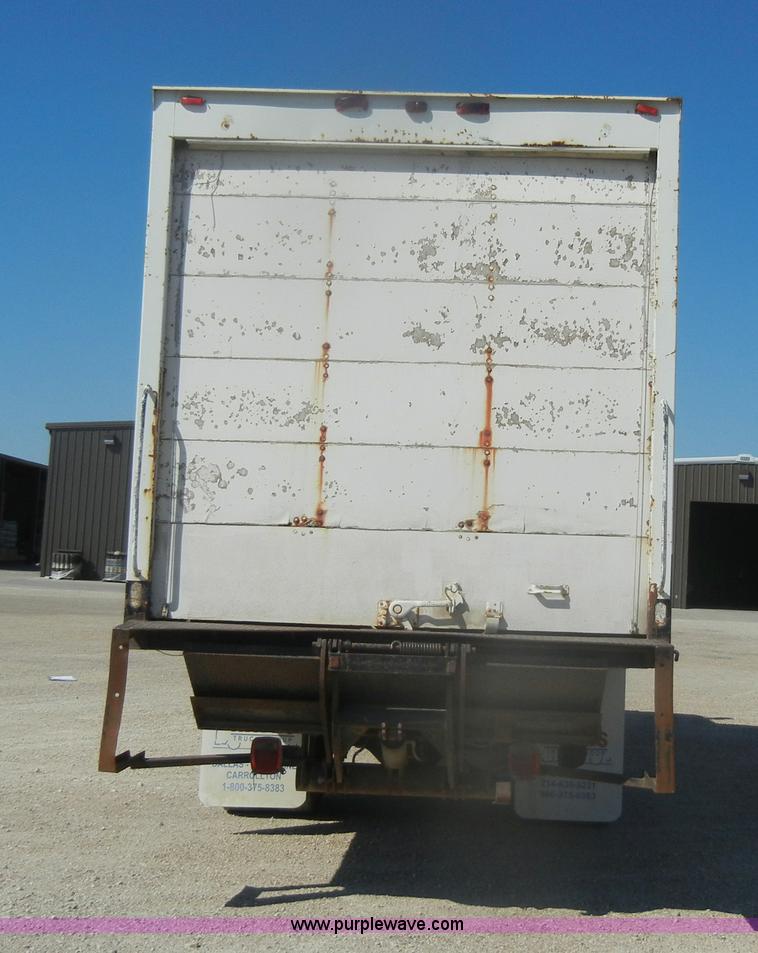 image for item D4602 1997 GMC T6500 box truck