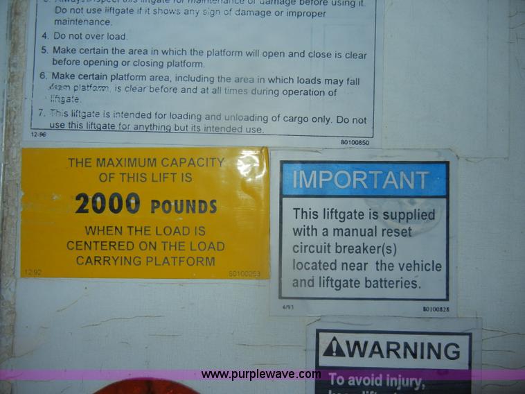 image for item D4602 1997 GMC T6500 box truck