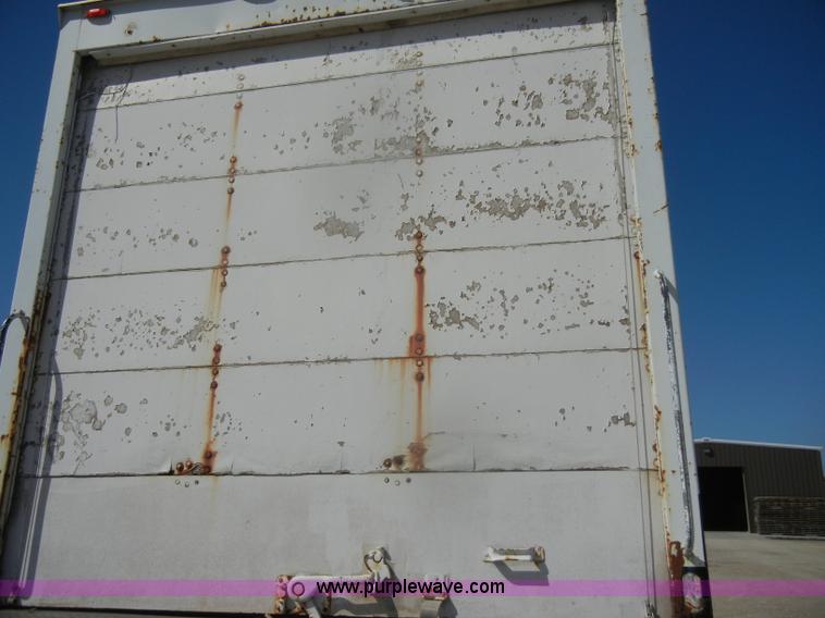 image for item D4602 1997 GMC T6500 box truck