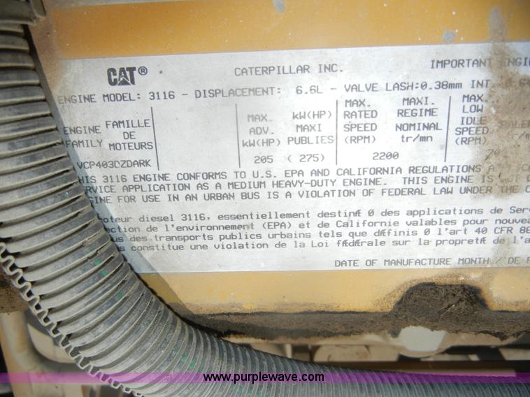 image for item D4602 1997 GMC T6500 box truck