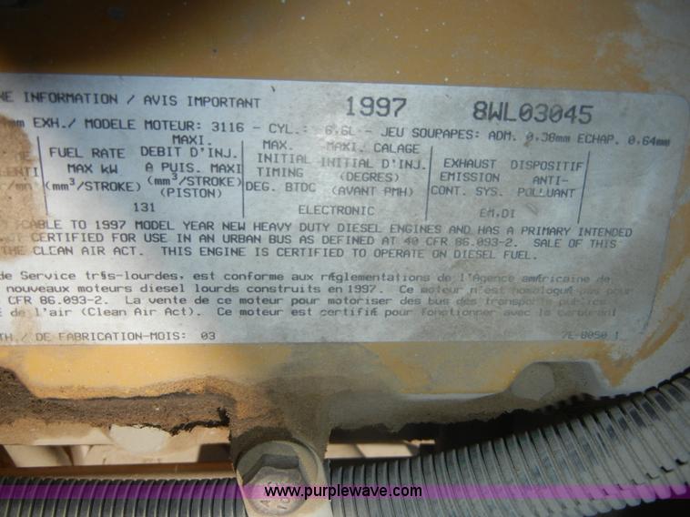 image for item D4602 1997 GMC T6500 box truck