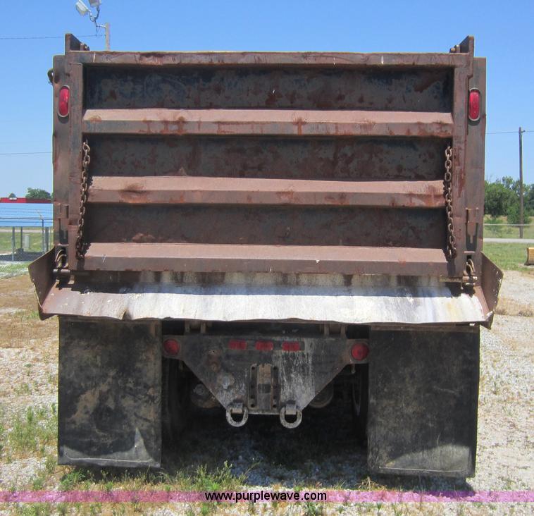 image for item D5548 1984 Kenworth W900 dump truck