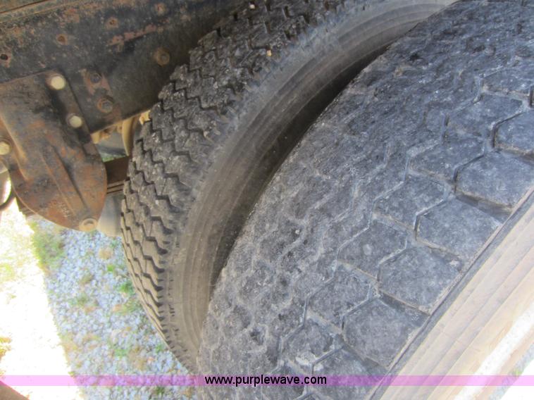 image for item D5548 1984 Kenworth W900 dump truck