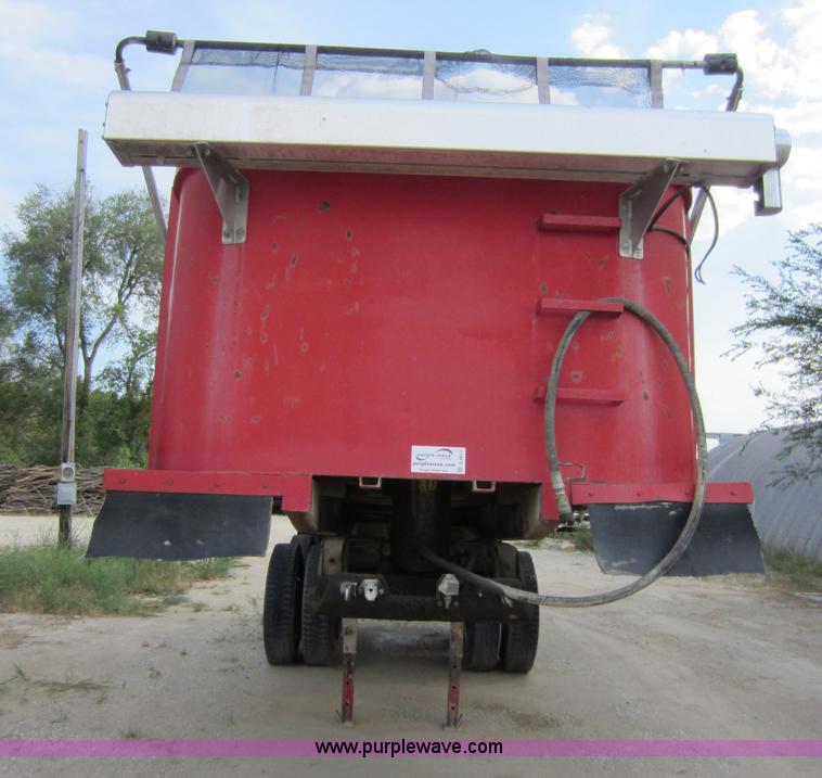 image for item D5617 1997 22' end dump trailer