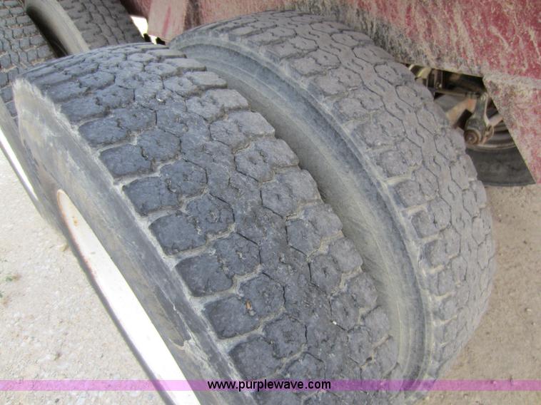 image for item D5617 1997 22' end dump trailer