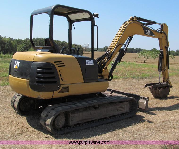 image for item E2017 2002 Caterpillar 304.5 mini excavator
