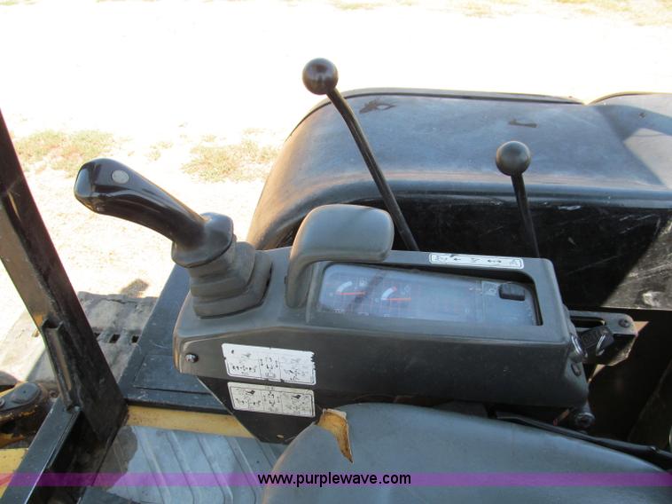 image for item E2017 2002 Caterpillar 304.5 mini excavator