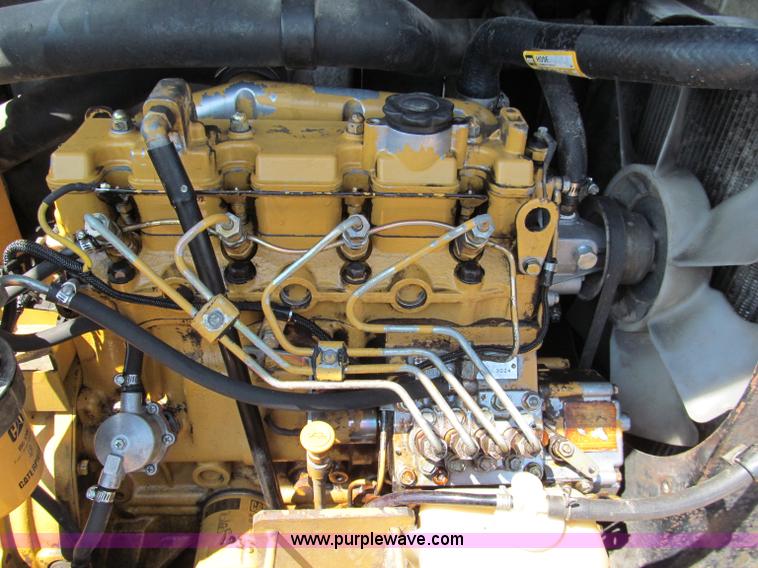 image for item E2017 2002 Caterpillar 304.5 mini excavator