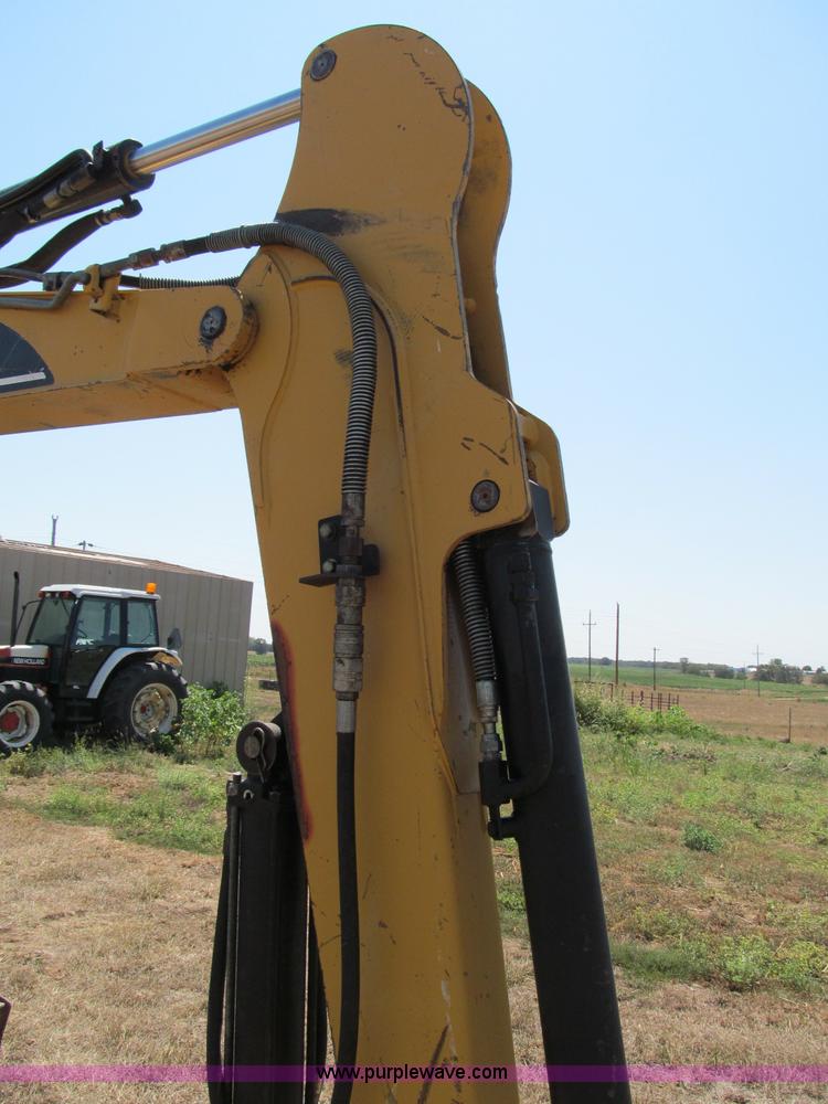 image for item E2017 2002 Caterpillar 304.5 mini excavator