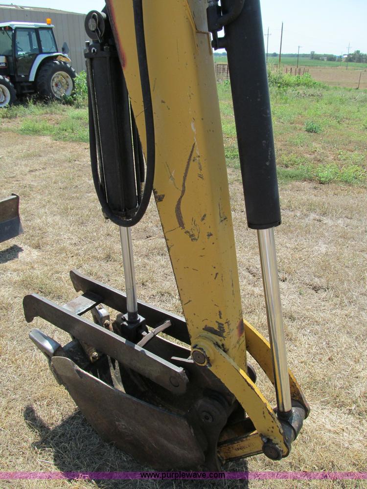image for item E2017 2002 Caterpillar 304.5 mini excavator