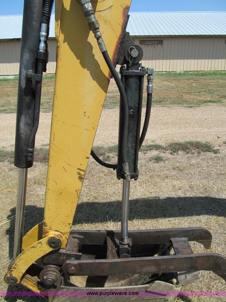 image for item E2017 2002 Caterpillar 304.5 mini excavator