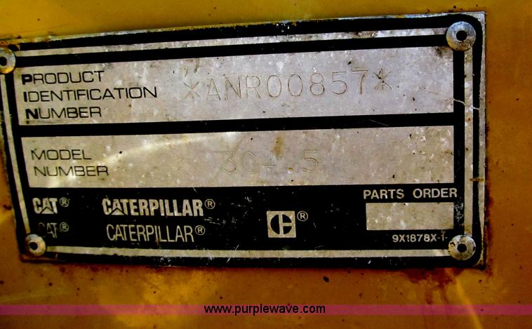 image for item E2017 2002 Caterpillar 304.5 mini excavator