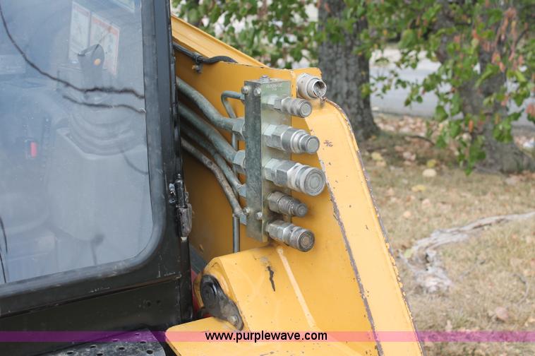 image for item E2035 2007 ASV PT100 track skid steer