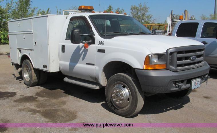 image for item E2036 2000 Ford F550 service truck