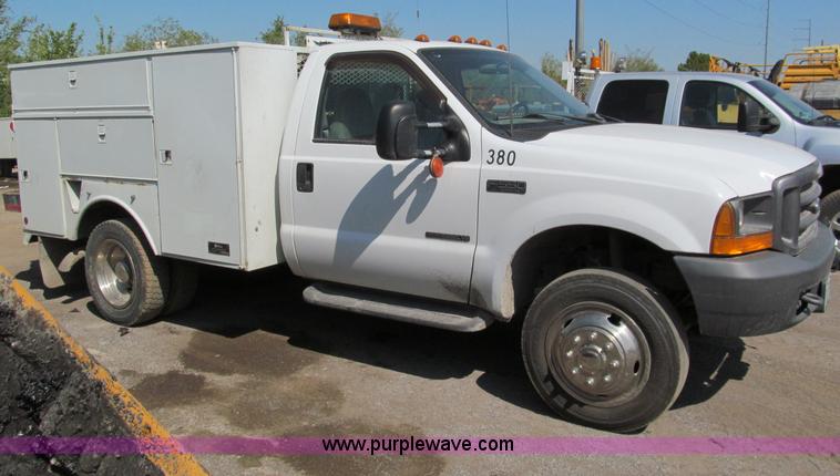 image for item E2036 2000 Ford F550 service truck