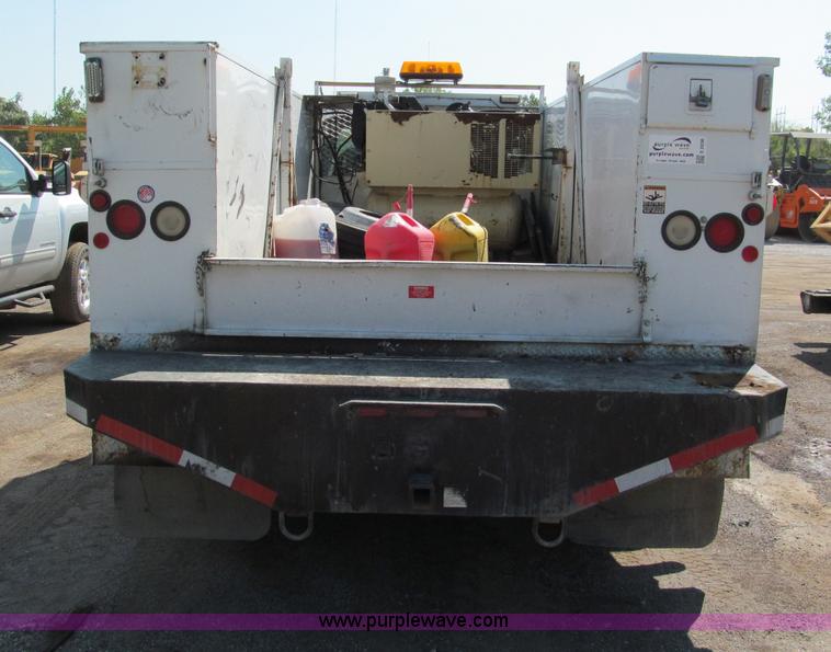 image for item E2036 2000 Ford F550 service truck