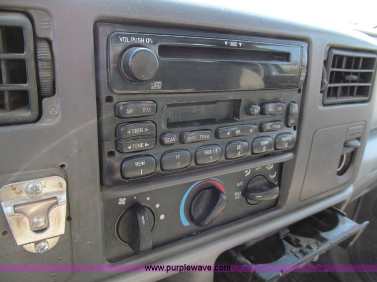 image for item E2036 2000 Ford F550 service truck