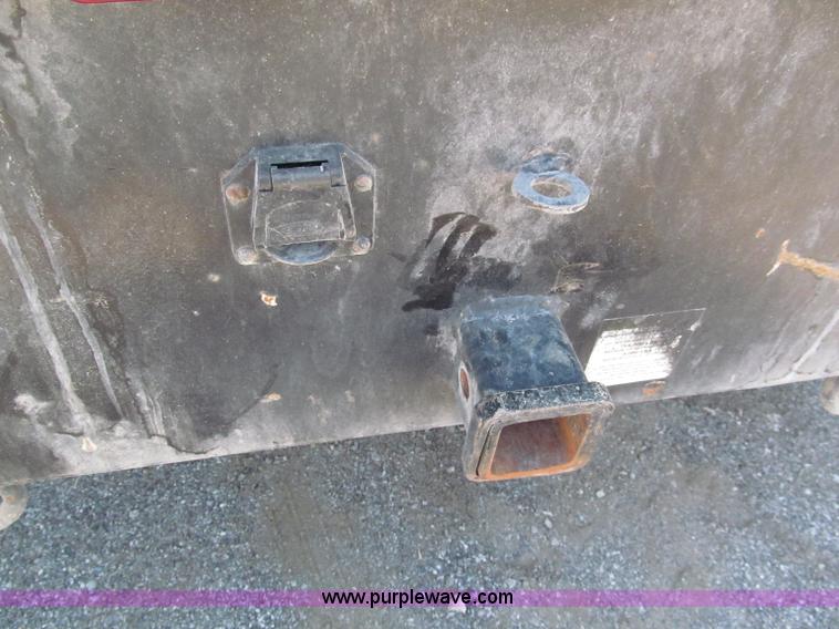 image for item E2036 2000 Ford F550 service truck