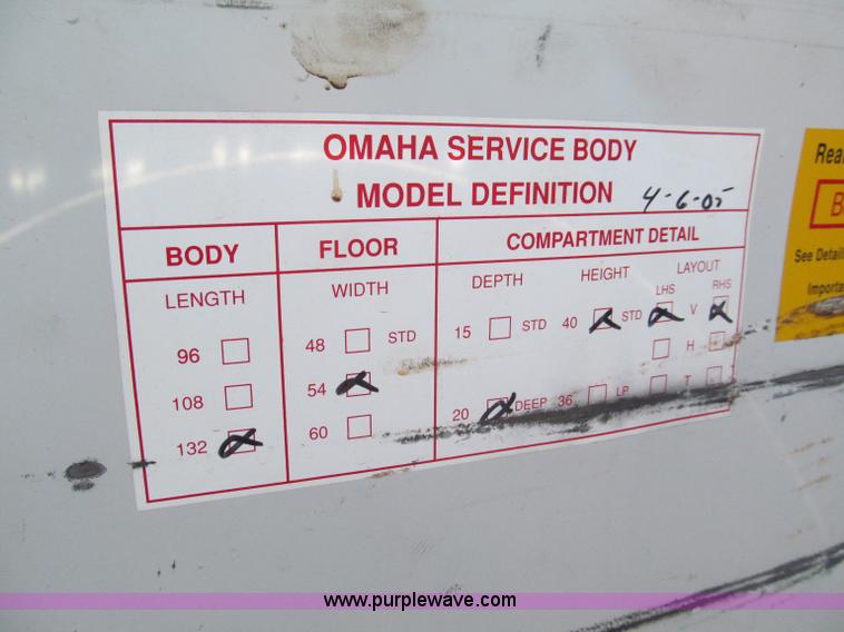 image for item E2037 2006 Ford service truck