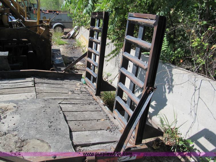 image for item E2039 1994 shop built 16' equipment trailer