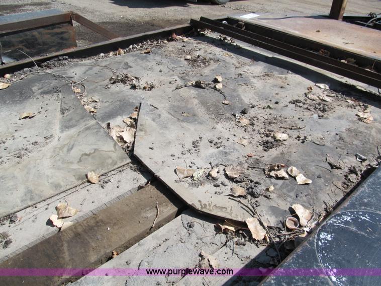 image for item E2039 1994 shop built 16' equipment trailer