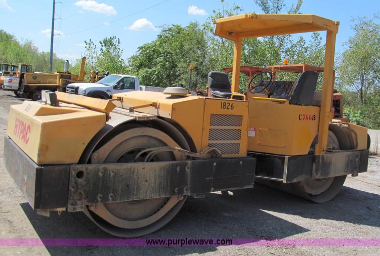 image for item E2042 Hypac C766B articulating vibratory roller