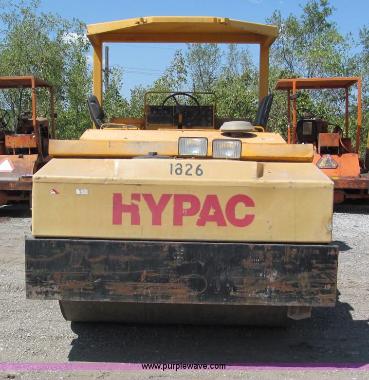 image for item E2042 Hypac C766B articulating vibratory roller