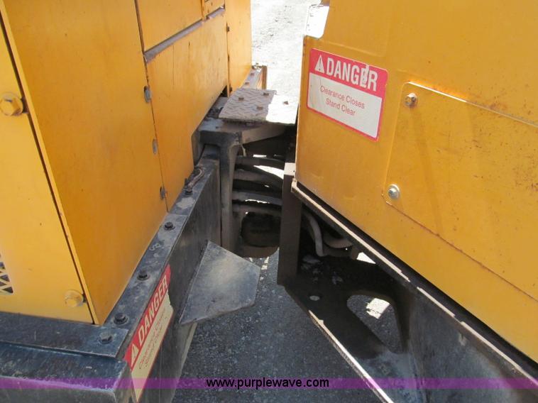 image for item E2042 Hypac C766B articulating vibratory roller