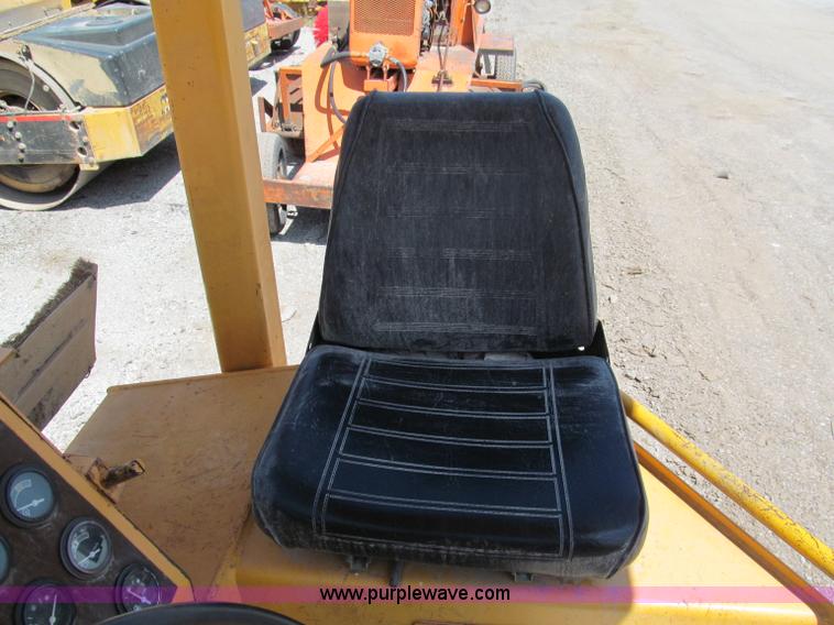 image for item E2042 Hypac C766B articulating vibratory roller