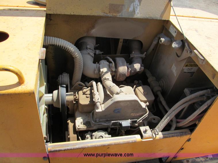 image for item E2042 Hypac C766B articulating vibratory roller