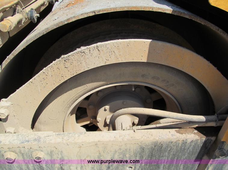 image for item E2042 Hypac C766B articulating vibratory roller