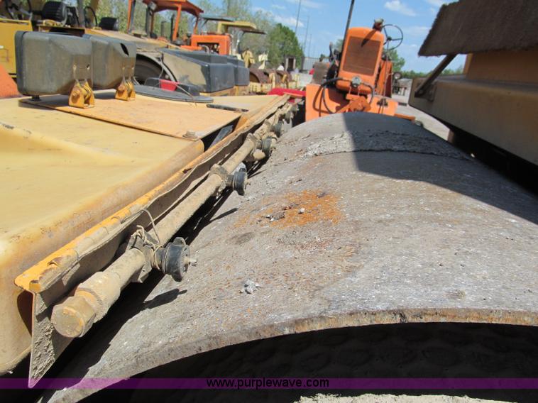 image for item E2042 Hypac C766B articulating vibratory roller