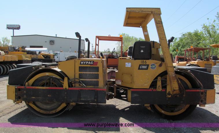 image for item E2046 Hypac C766C articulating vibratory roller