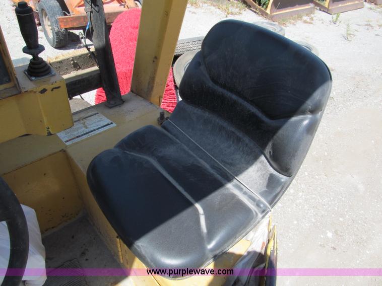 image for item E2046 Hypac C766C articulating vibratory roller