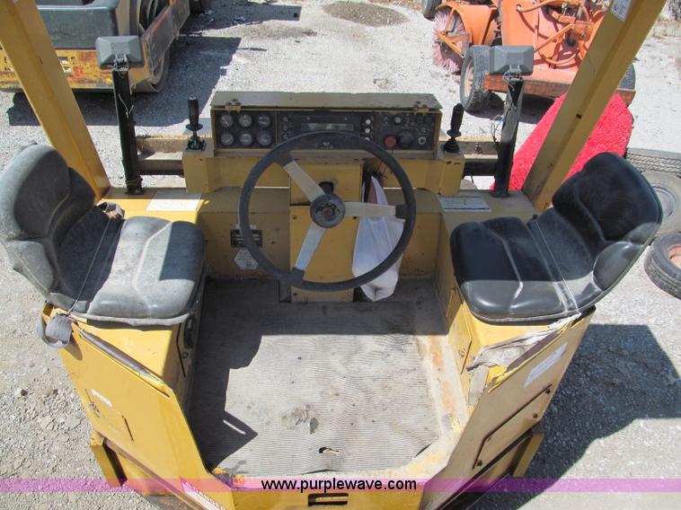 image for item E2046 Hypac C766C articulating vibratory roller