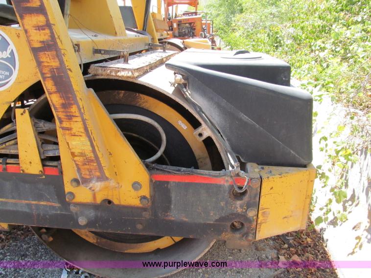 image for item E2047 Hypac C766C articulating vibratory roller
