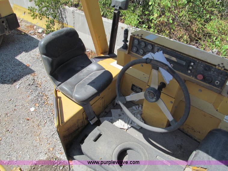 image for item E2047 Hypac C766C articulating vibratory roller