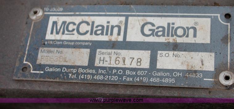 image for item E2069 2000 International 4900 dump truck