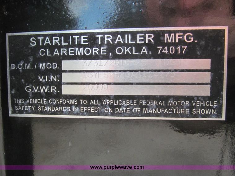 image for item F4546 2010 Starlite 25' gooseneck trailer
