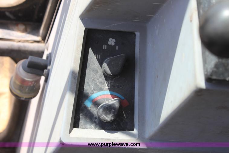 image for item G4613 1994 Caterpillar 426B backhoe