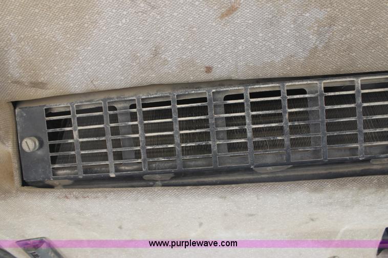 image for item G4613 1994 Caterpillar 426B backhoe