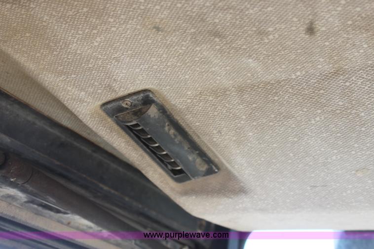 image for item G4613 1994 Caterpillar 426B backhoe