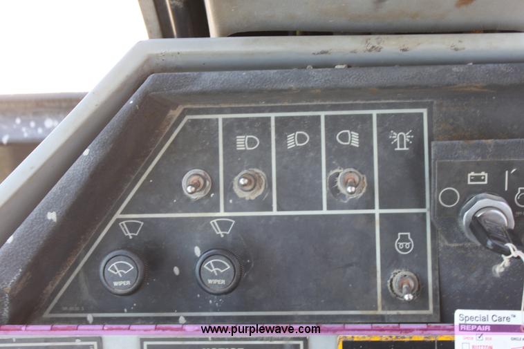 image for item G4613 1994 Caterpillar 426B backhoe