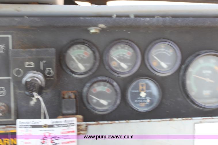 image for item G4613 1994 Caterpillar 426B backhoe