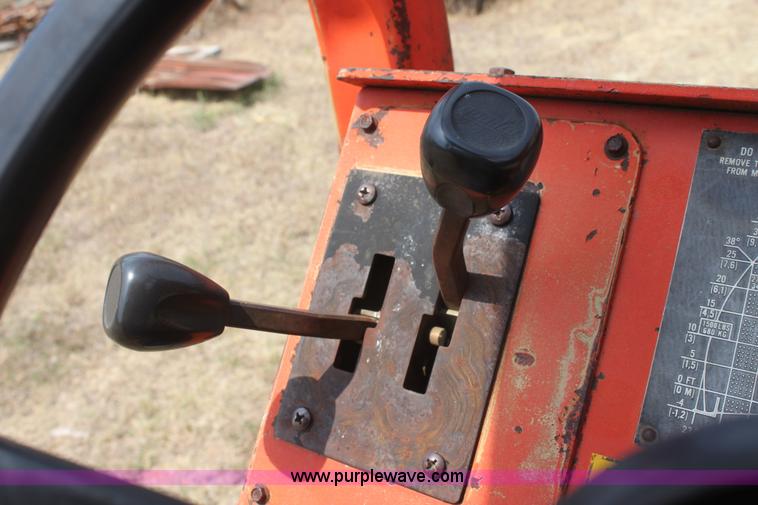 image for item G4674 SkyTrak 7038 telehandler