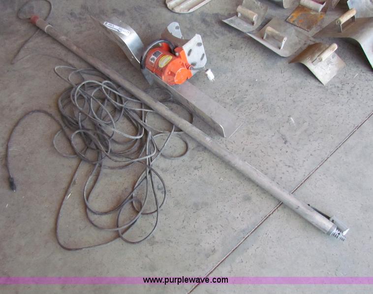 image for item N9097 Assorted concrete finishing tools