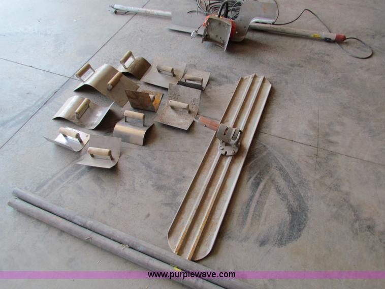 image for item N9097 Assorted concrete finishing tools