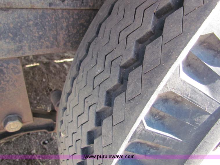 image for item N9100 2002 Star 18' equipment trailer